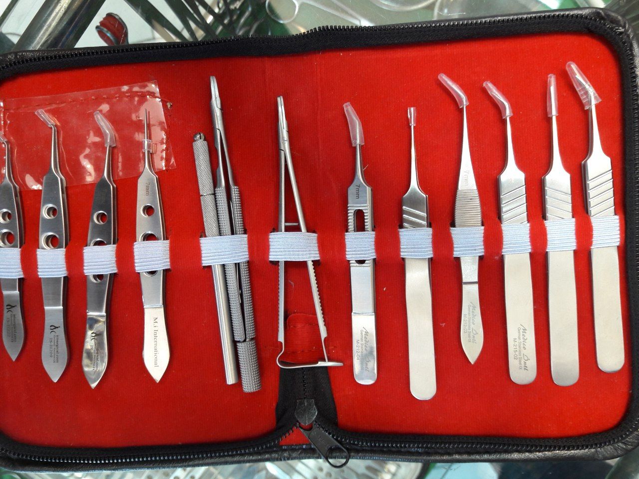 پنس پزشکی چیست؟ انواع و معایب